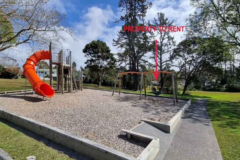 Photo of property in 17 Spargo Road, Massey, Auckland, 0614