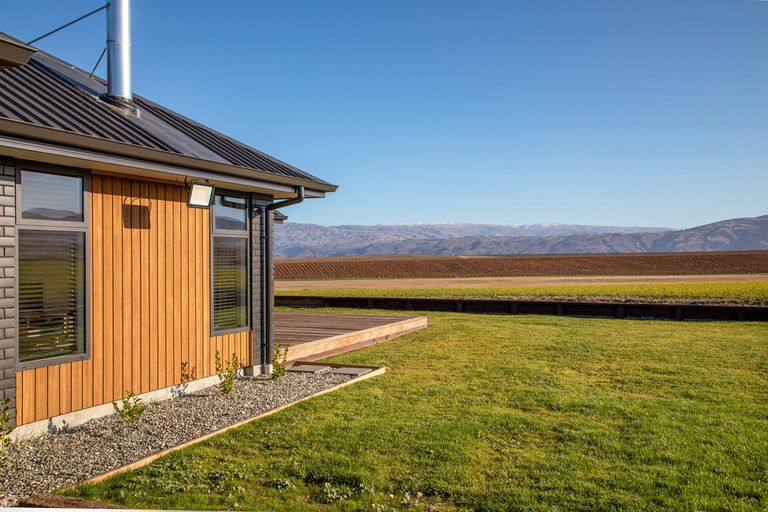 Photo of property in 355 Golden Road, Springvale, Alexandra, 9393