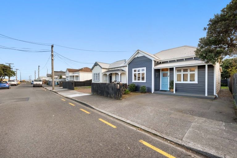 Photo of property in 13 Richmond Street, Petone, Lower Hutt, 5012