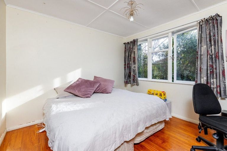 Photo of property in 6 Kummer Crescent, Masterton, 5810