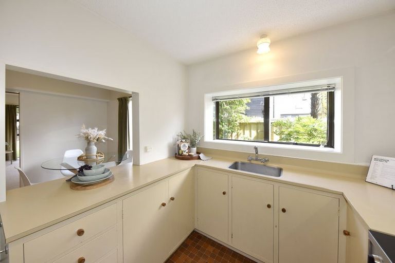 Photo of property in 1/88 Abberley Crescent, St Albans, Christchurch, 8014