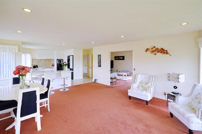 Photo of property in 10 Courtenay Drive, Kaiapoi, 7630