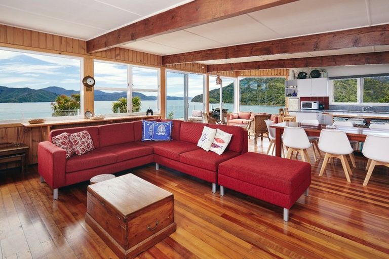 Photo of property in 311 Port Underwood Road, Whatamango Bay, Picton, 7281