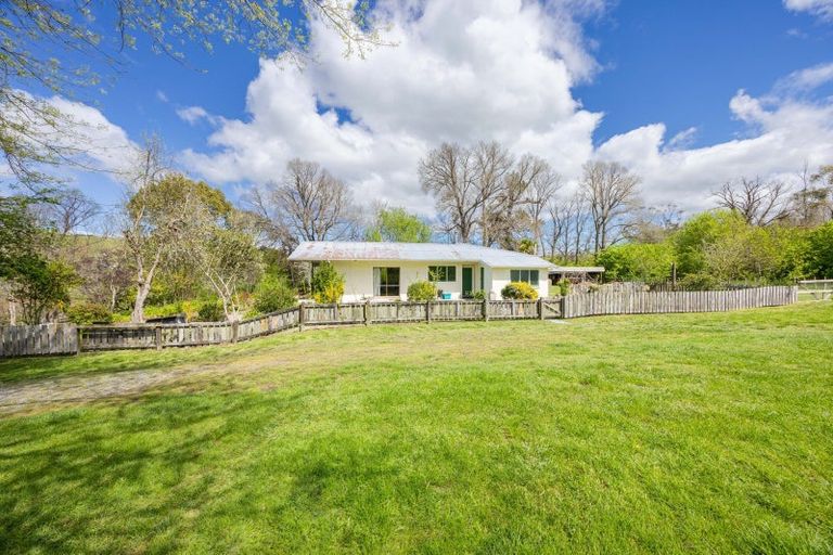 Photo of property in 96 Tikokino Road, Waipawa, 4273