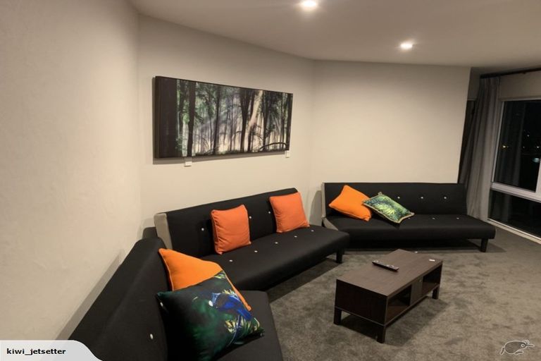 Photo of property in 5 Rangiuru Road, Mahina Bay, Lower Hutt, 5013