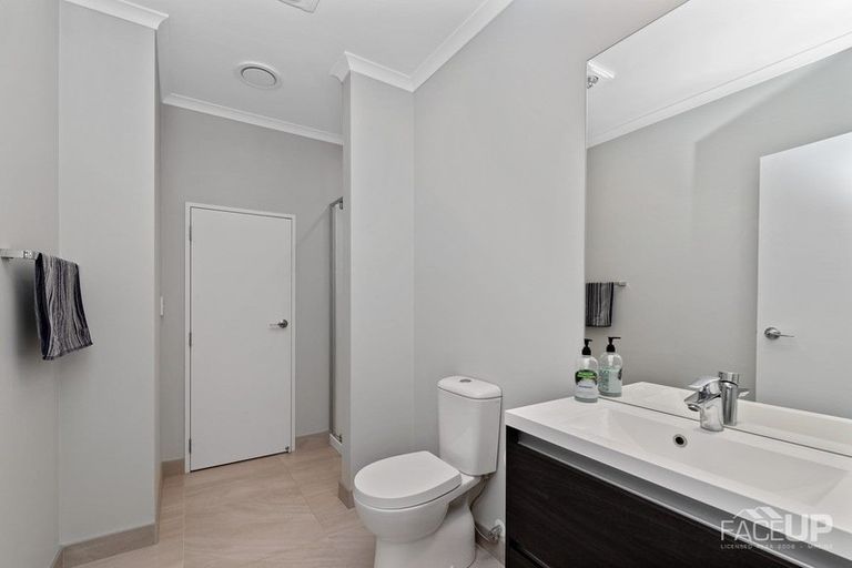 Photo of property in 14 Ian Morrison Road, Hobsonville, Auckland, 0616