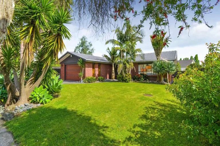 Photo of property in 15 Chip Grove, Sunnyhills, Auckland, 2010