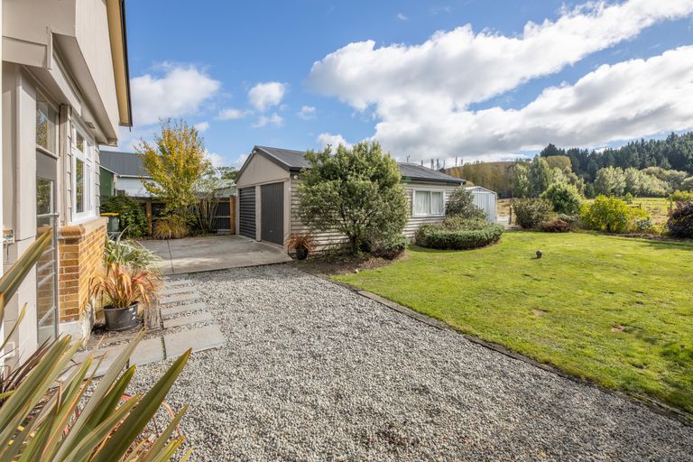 Photo of property in 12 Homebush Road, Glentunnel, Coalgate, 7673