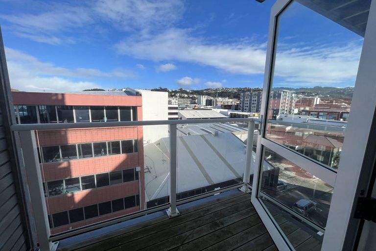 Photo of property in The Peak Apartments, 1001/170 Taranaki Street, Te Aro, Wellington, 6011