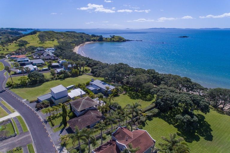 Photo of property in 56 Bayside Drive, Coopers Beach, 0420