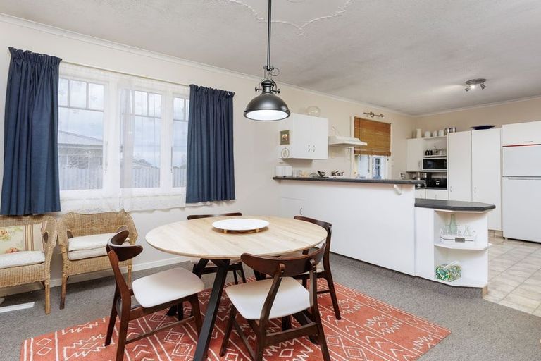 Photo of property in 69 High Street, Waimate, 7924