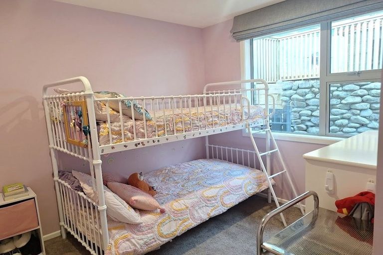 Photo of property in 17 Thomas Street, Stokes Valley, Lower Hutt, 5019