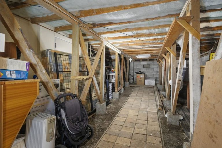 Photo of property in 12 Haggitt Street, Feilding, 4702