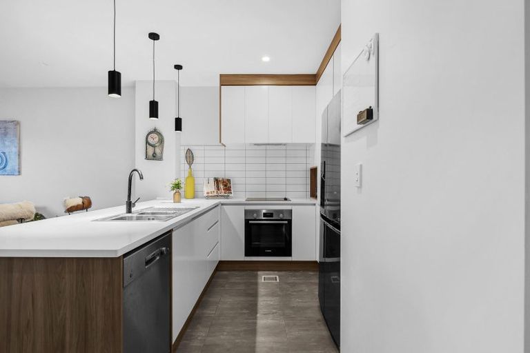 Photo of property in 23b Kahui Parade, Karaka, Papakura, 2113