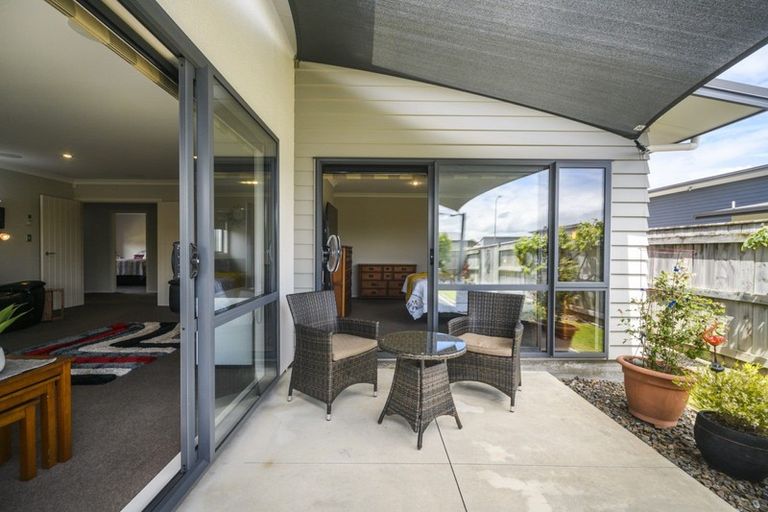 Photo of property in 48 Rosalie Terrace, Kelvin Grove, Palmerston North, 4414