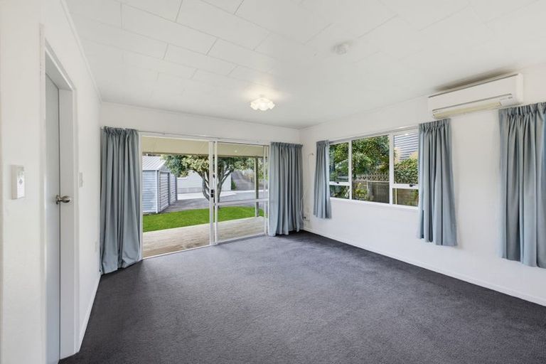 Photo of property in 71 Ngamotu Road, Spotswood, New Plymouth, 4310