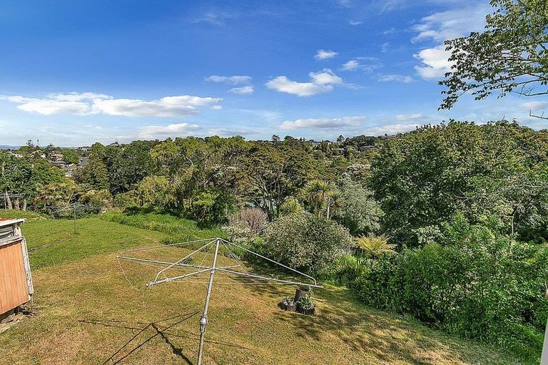 Photo of property in 31 Coronation Road, Hillcrest, Auckland, 0627