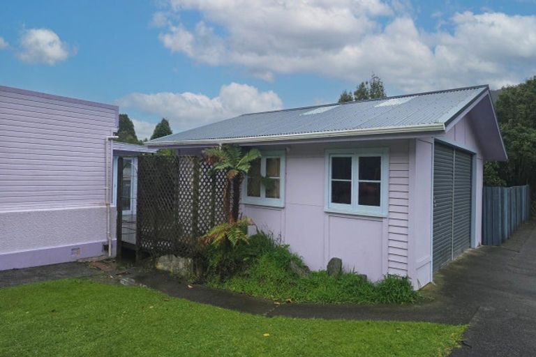 Photo of property in 45 Tawhai Street, Stokes Valley, Lower Hutt, 5019