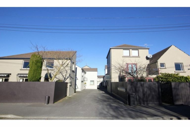 Photo of property in 8/16 Derby Street, St Albans, Christchurch, 8014