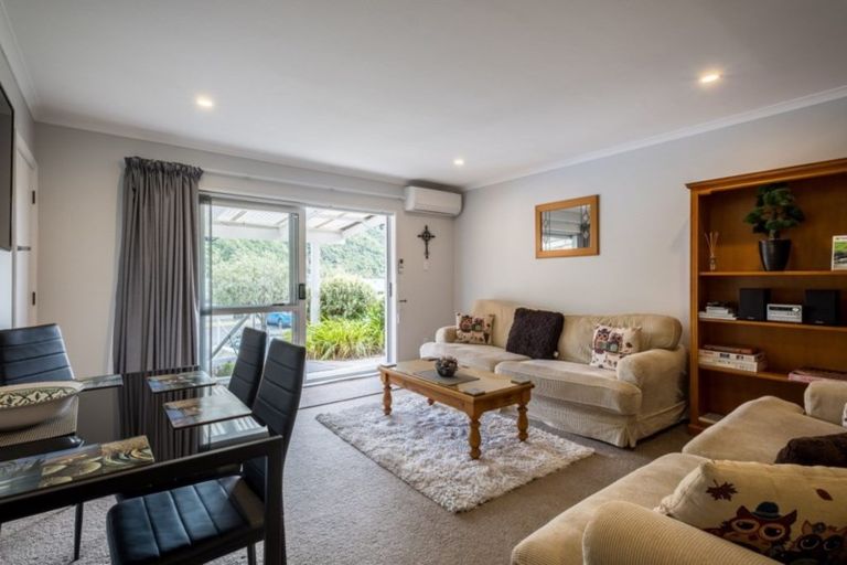 Photo of property in 4a Rutland Street, Picton, 7220