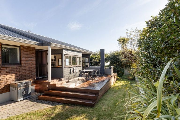 Photo of property in 1 Ruamoana Place, Omokoroa, 3114