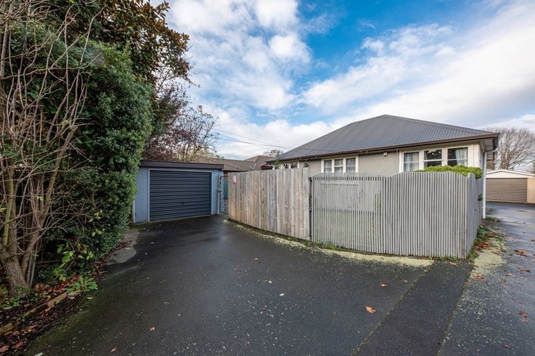 Photo of property in 1/184 Greers Road, Bryndwr, Christchurch, 8053