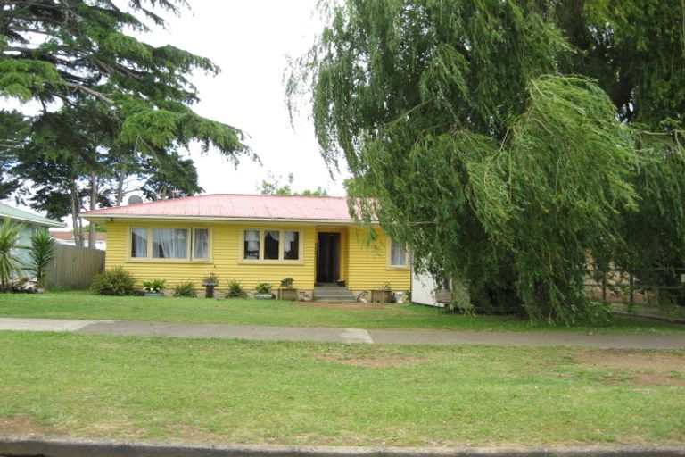 Photo of property in 32 Birdwood Road, Pukekohe, 2120