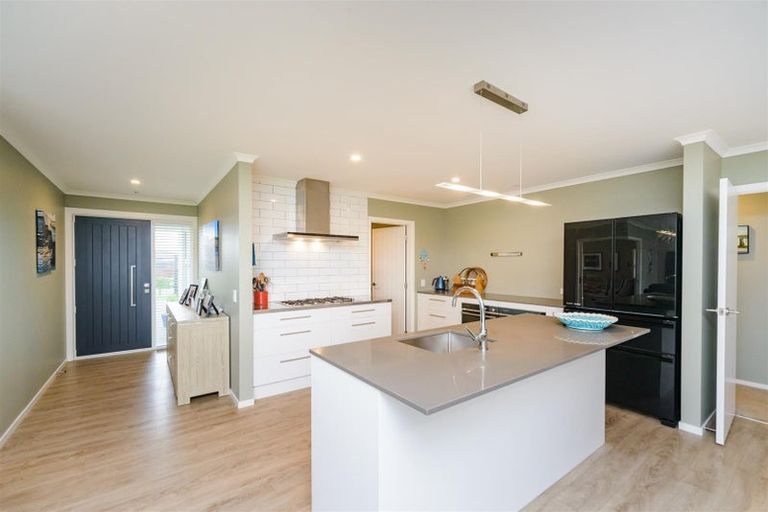 Photo of property in 19 George Street, Bulls, 4818