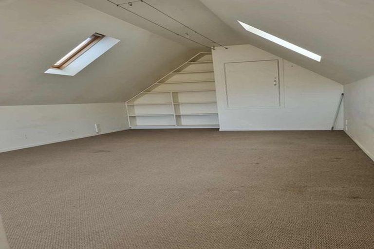 Photo of property in 10 Swadel Way, Karori, Wellington, 6012