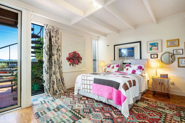 Photo of property in 25 Clermont Terrace, Kelburn, Wellington, 6012