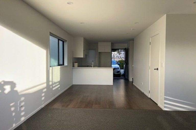 Photo of property in 27/28 Westgate Drive, Westgate, Auckland, 0614
