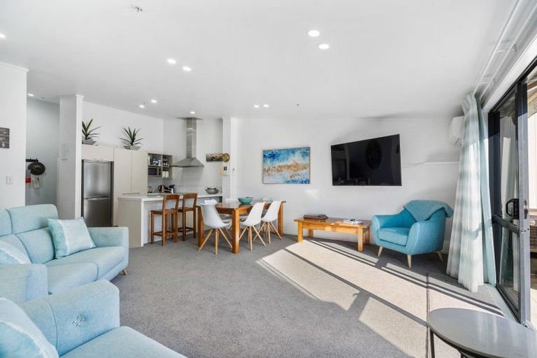 Photo of property in Atlas Apartments, 25/49 Maunganui Road, Mount Maunganui, 3116