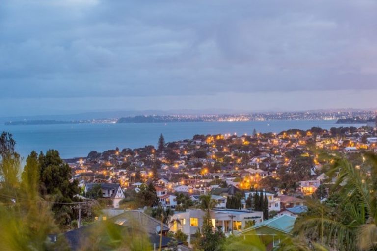 Photo of property in 1/13 Castor Bay Road, Castor Bay, Auckland, 0620