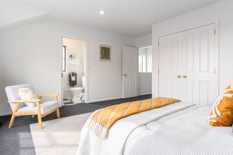 Photo of property in 70 Erlestoke Crescent, Churton Park, Wellington, 6037