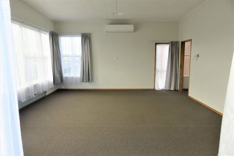 Photo of property in 303 Lyndon Road West, Hastings, 4122