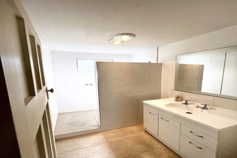 Photo of property in 13 Grenville Street, Waltham, Christchurch, 8011