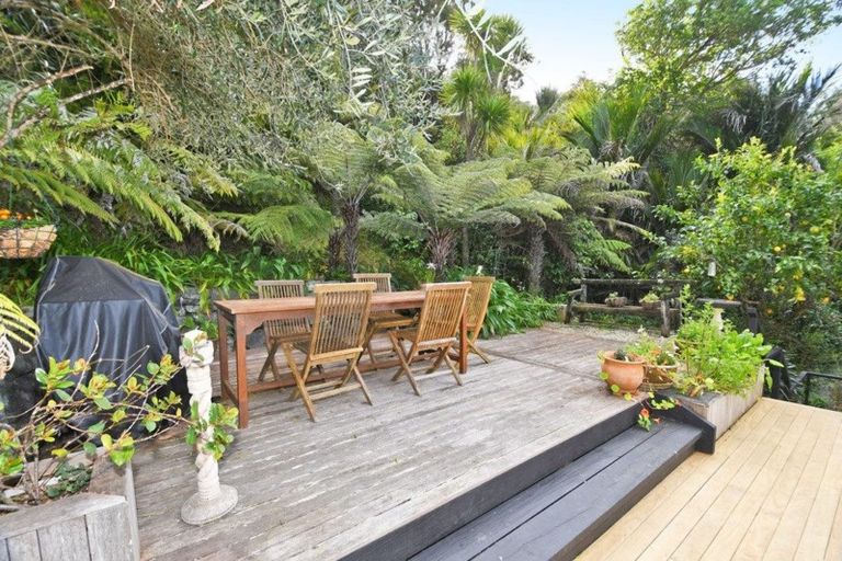 Photo of property in 2/105 Leigh Road, Leigh, Warkworth, 0985