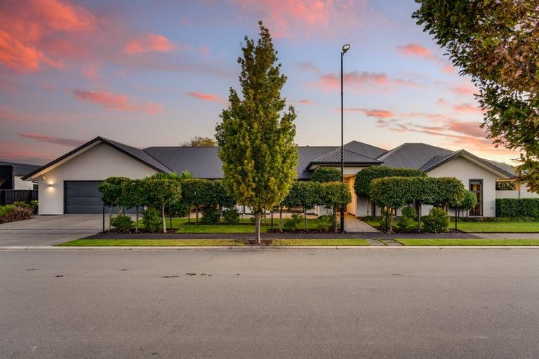 Photo of property in 6 Hazelnut Avenue, Prebbleton, 7604