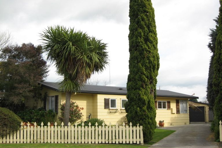 Photo of property in 20 Valerie Street, Clive, 4102