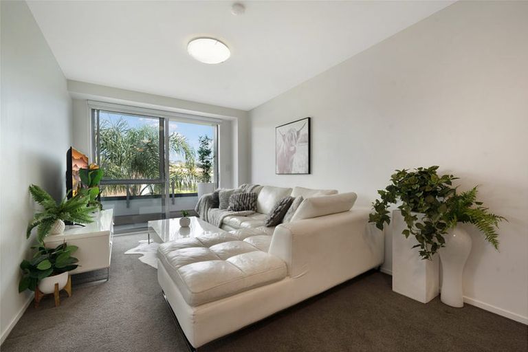 Photo of property in 105/17 Link Crescent, Stanmore Bay, Whangaparaoa, 0932