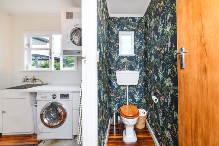 Photo of property in 7 Ihle Street, Terrace End, Palmerston North, 4410