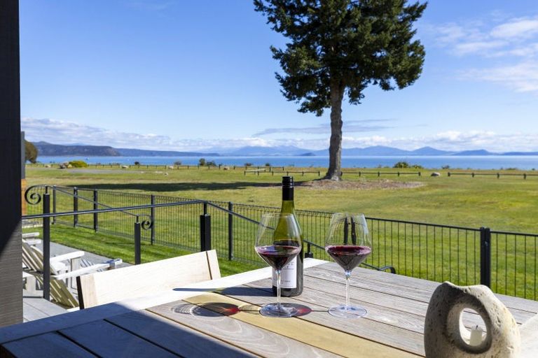 Photo of property in 12 Mahuta Road, Waitahanui, Taupo, 3378