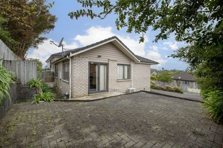 Photo of property in 9 Travis View Drive, Fairview Heights, Auckland, 0632