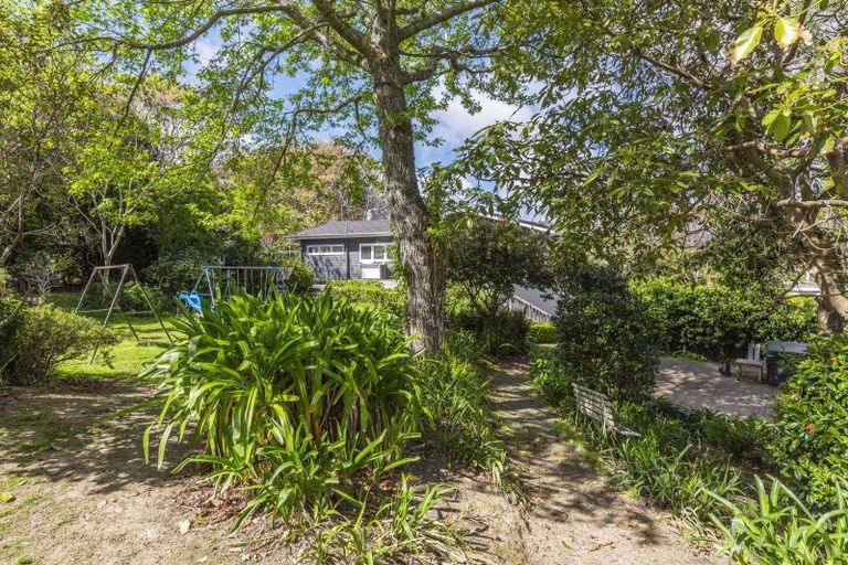 Photo of property in 75 Kohekohe Road, Waikanae, 5036