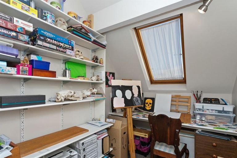 Photo of property in 77 Regency Crescent, Redwood, Christchurch, 8051