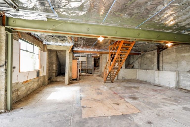 Photo of property in 64 Murray Street, Kew, Dunedin, 9012