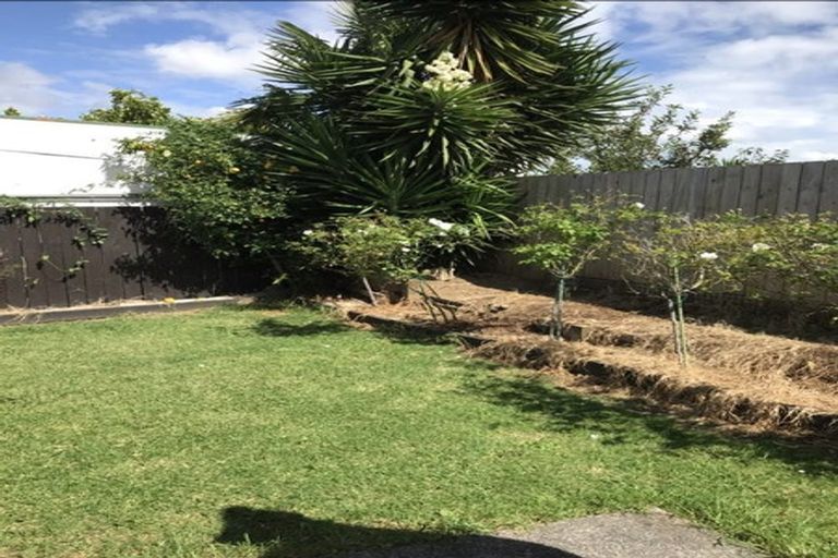 Photo of property in 17a Roslyn Road, Mount Wellington, Auckland, 1060