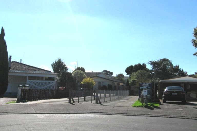 Photo of property in 2/21 Udall Place, Bucklands Beach, Auckland, 2014