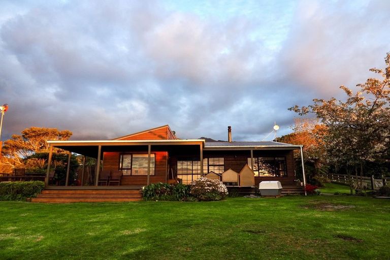 Photo of property in 775 Upper Pitone Road, Pitone, New Plymouth, 4374