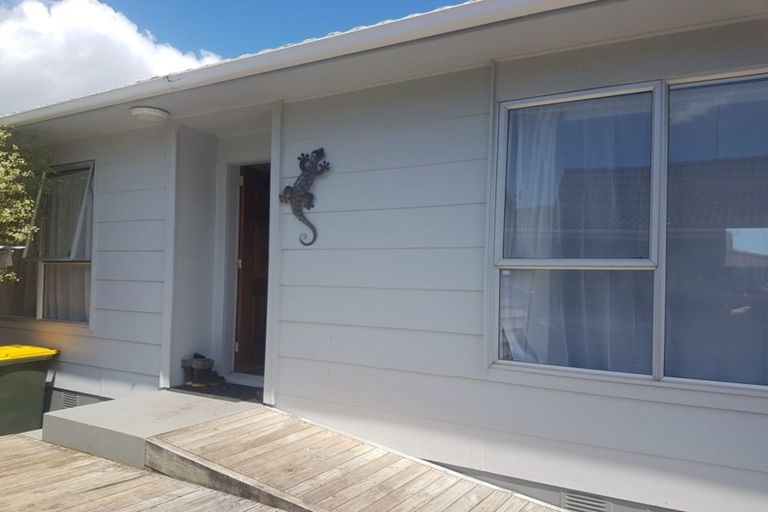 Photo of property in 1/360 Bucklands Beach Road, Bucklands Beach, Auckland, 2012